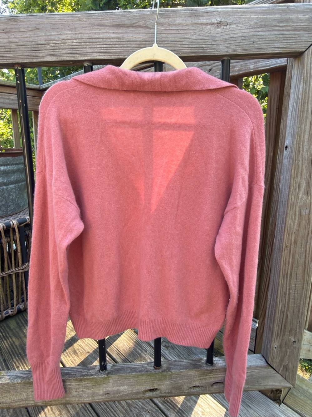 Intermix Coral V-Neck Cashmere Sweater - Picture 2 of 5